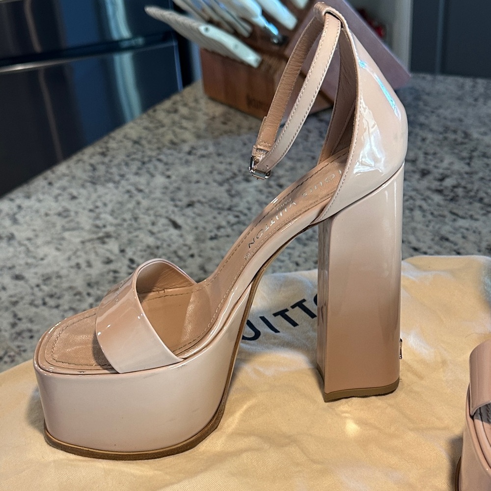 Louis Vuitton Beige Patent Platform Heels - Picture 6 of 7